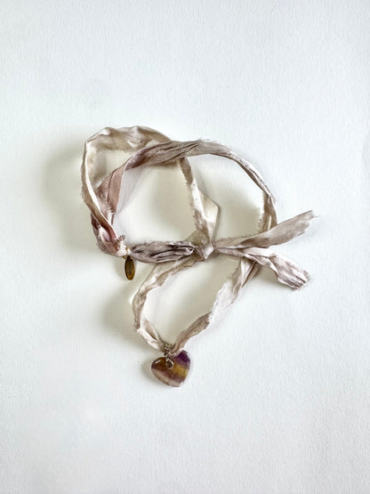 Collier Fluorite sur ruban de soie — L’Esprit Clarifié