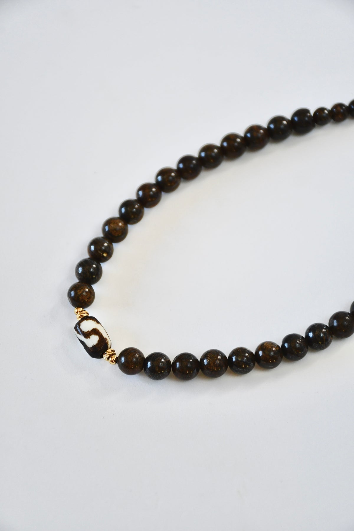 Collier bronzite & corne