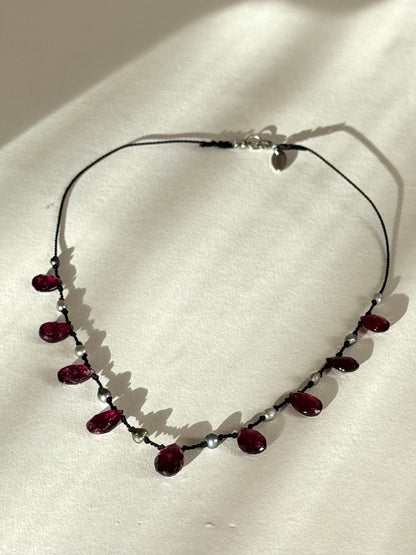Collier Keishi & Grenat sur soie
