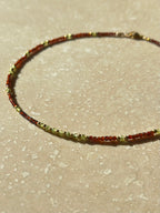 Collier fin Grenat & Péridot — Énergie vitale et joie lumineuse