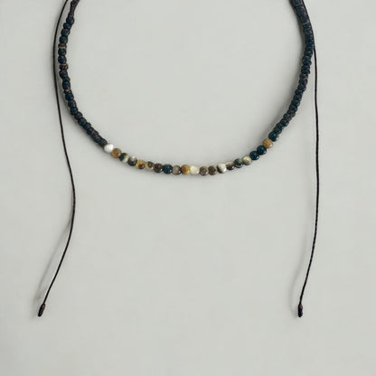 Collier perle de coquillage nacre tressage main, ajustable