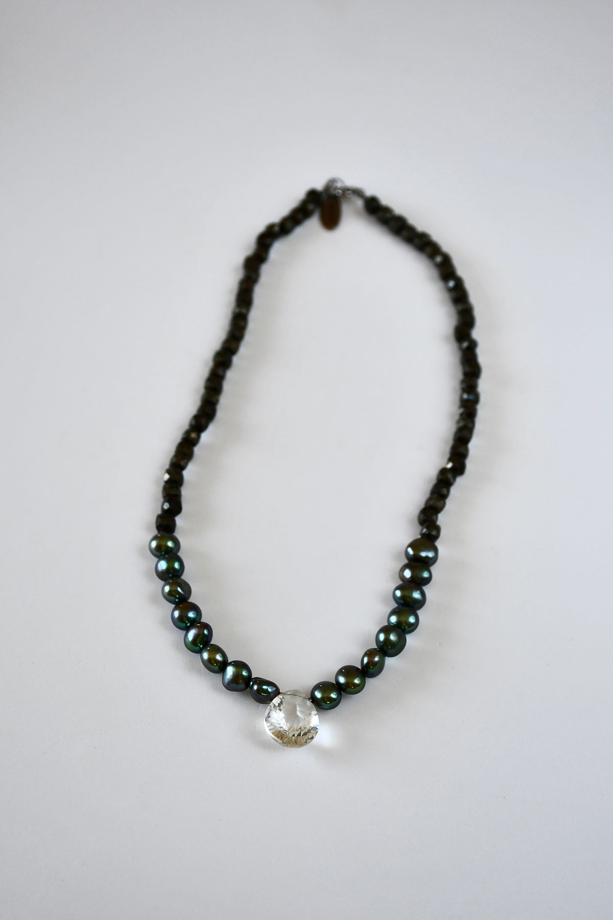 Collier perles d’eau douce, Cristal de roche & Pyrite