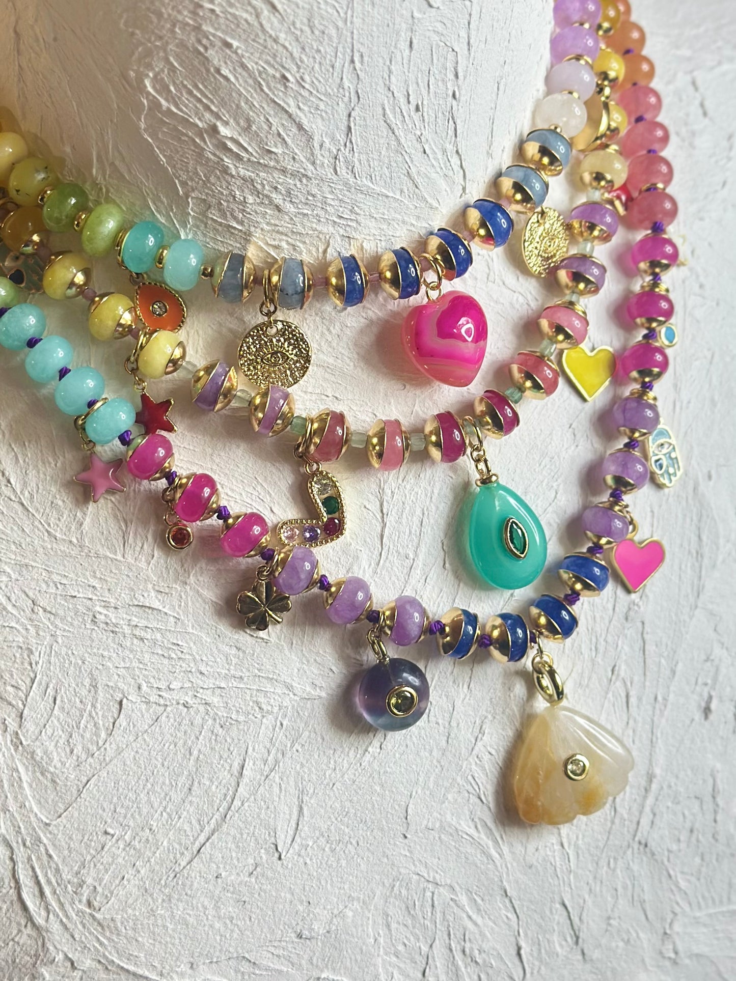 Colliers en Jade multicolore + pendentifs — Harmonie intérieure & sagesse du cœur