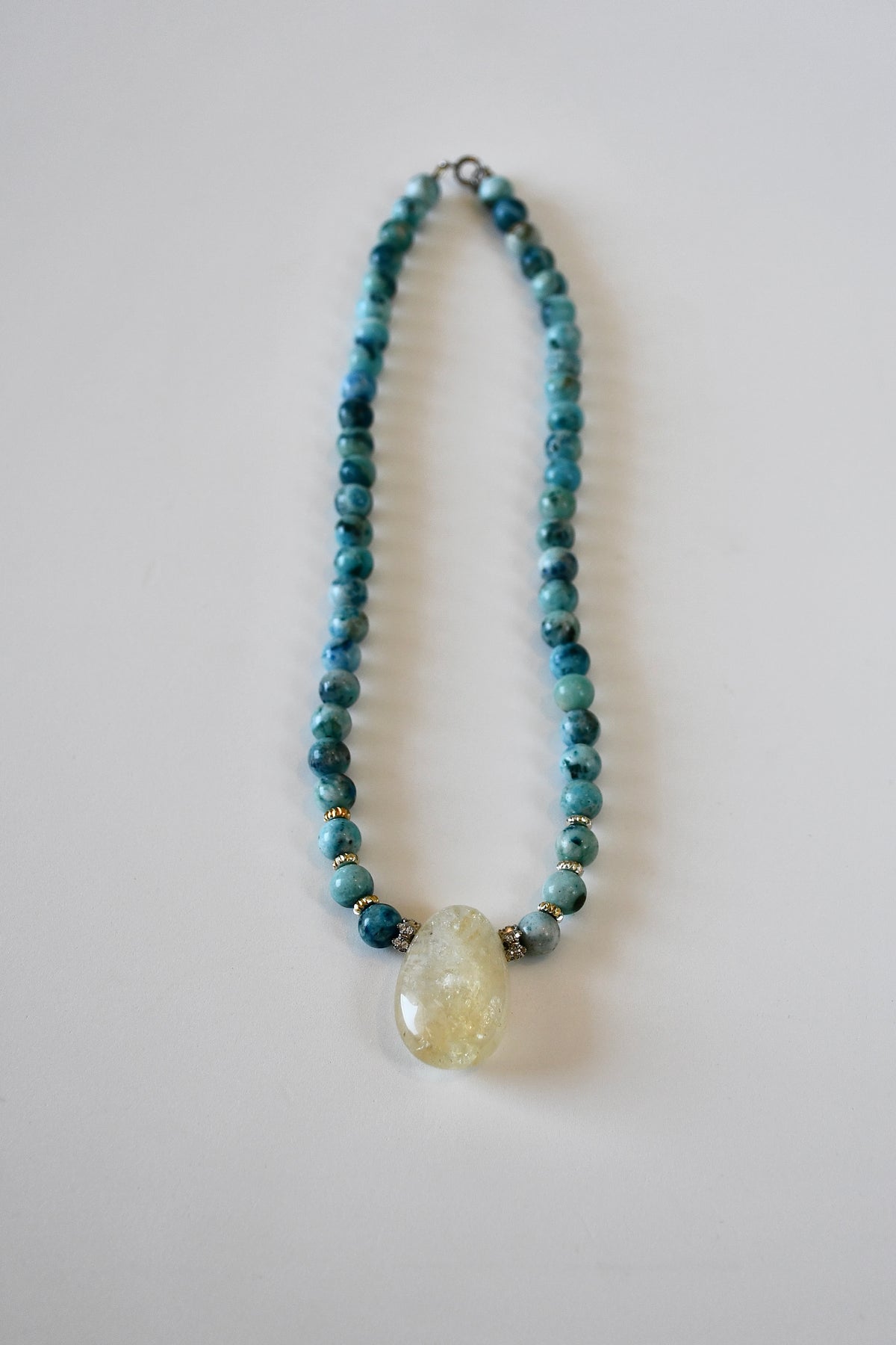 Collier Citrine & Hémimorphite — Vitalité joyeuse et clarté intérieure