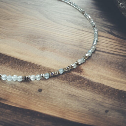 Colliers de pierres naturelles, Turquoise, Obsidienne, Aigue-Marine, Howlite, Goldstone