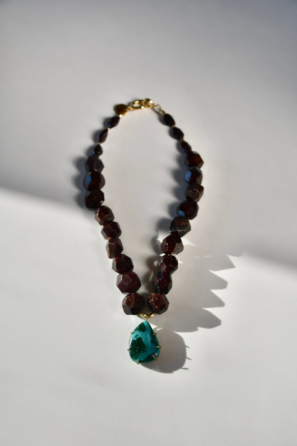 Collier iconique Grenat & Chrysocolle/Malachite