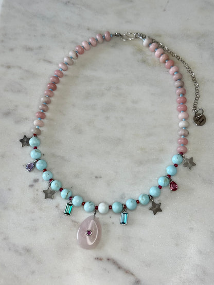Collier Charms Opale, Quartz rose & Howlite — Le souffle doux de la guérison