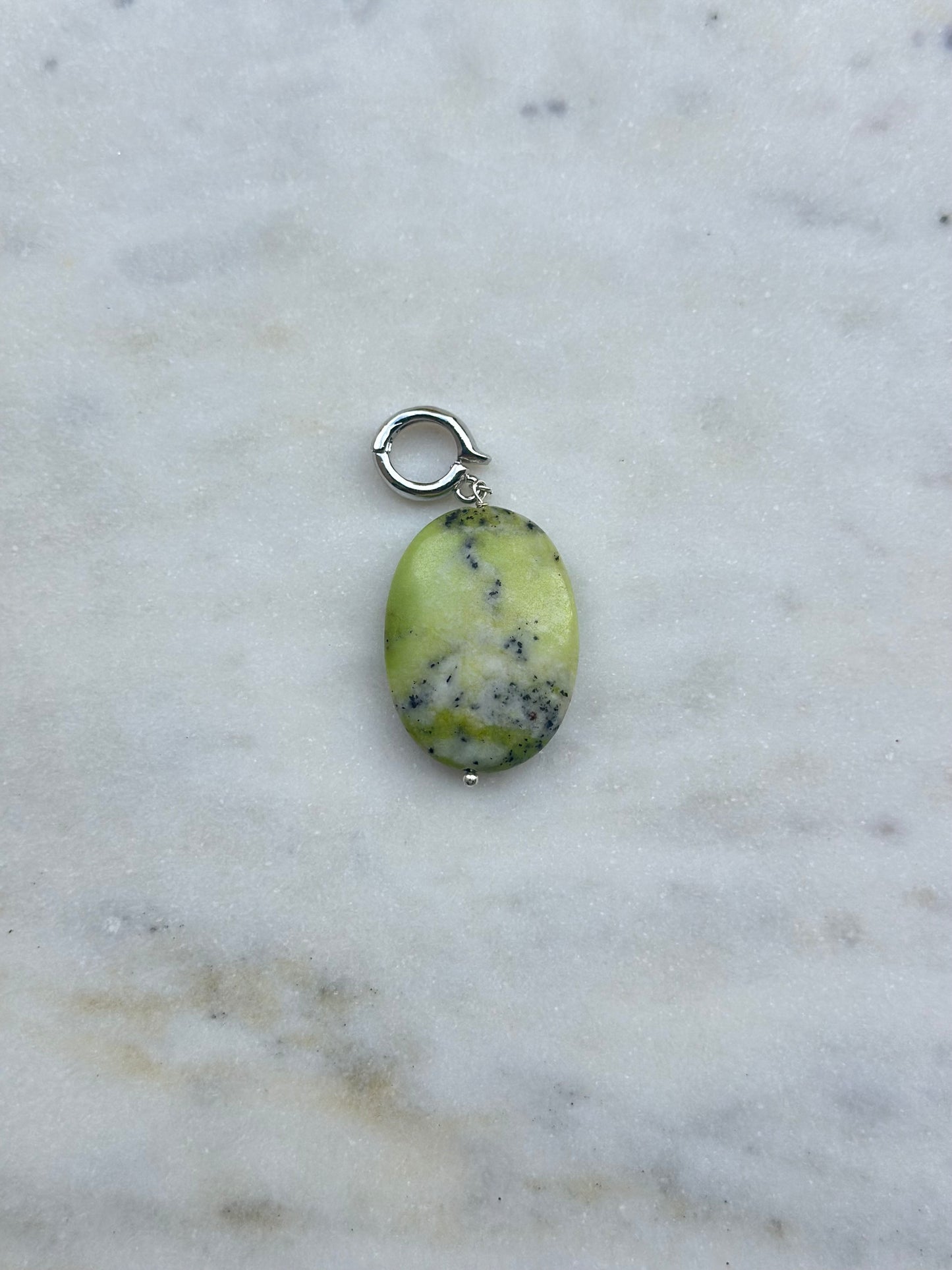 Divers pendentifs pierres naturelles