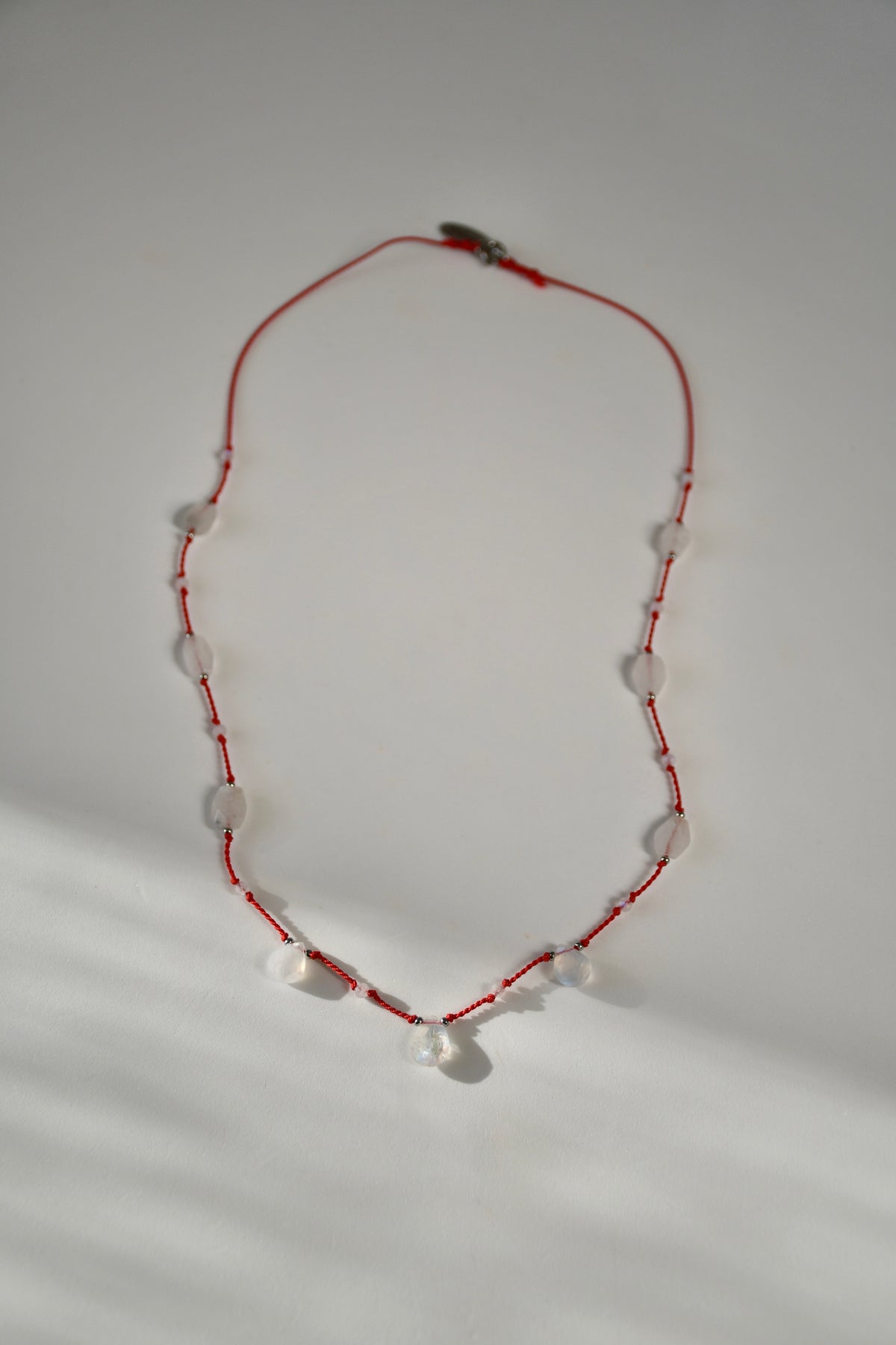Collier Pierre de lune sur soie