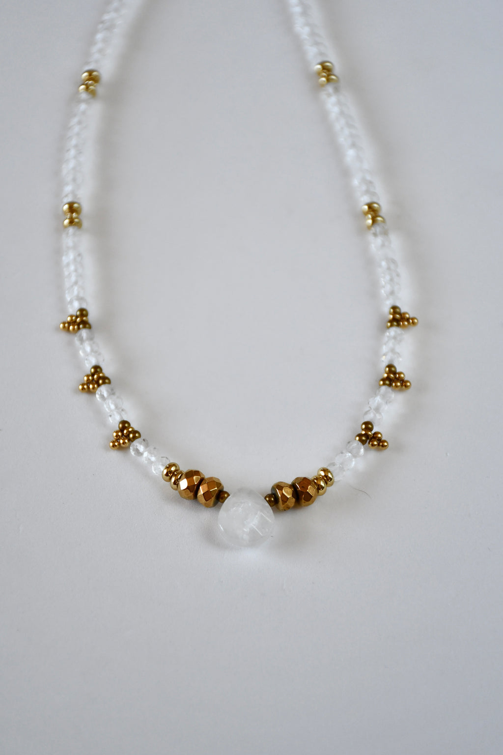 Collier Cristal de Roche – Clarté et vibration