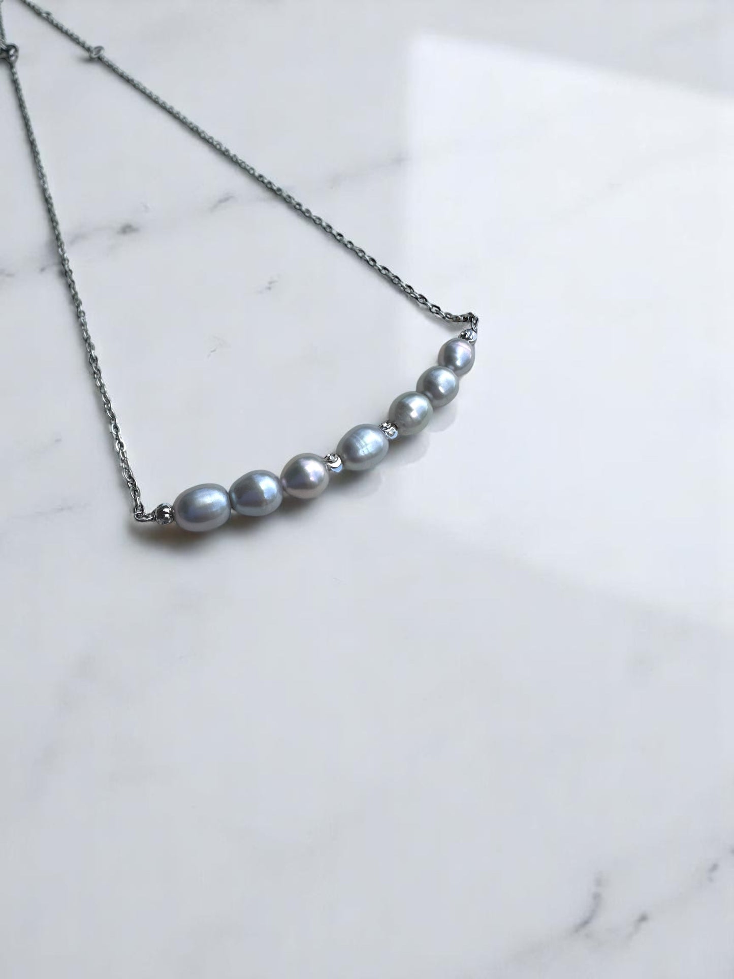 Collier en perles d’eau douce sur Acier Inox