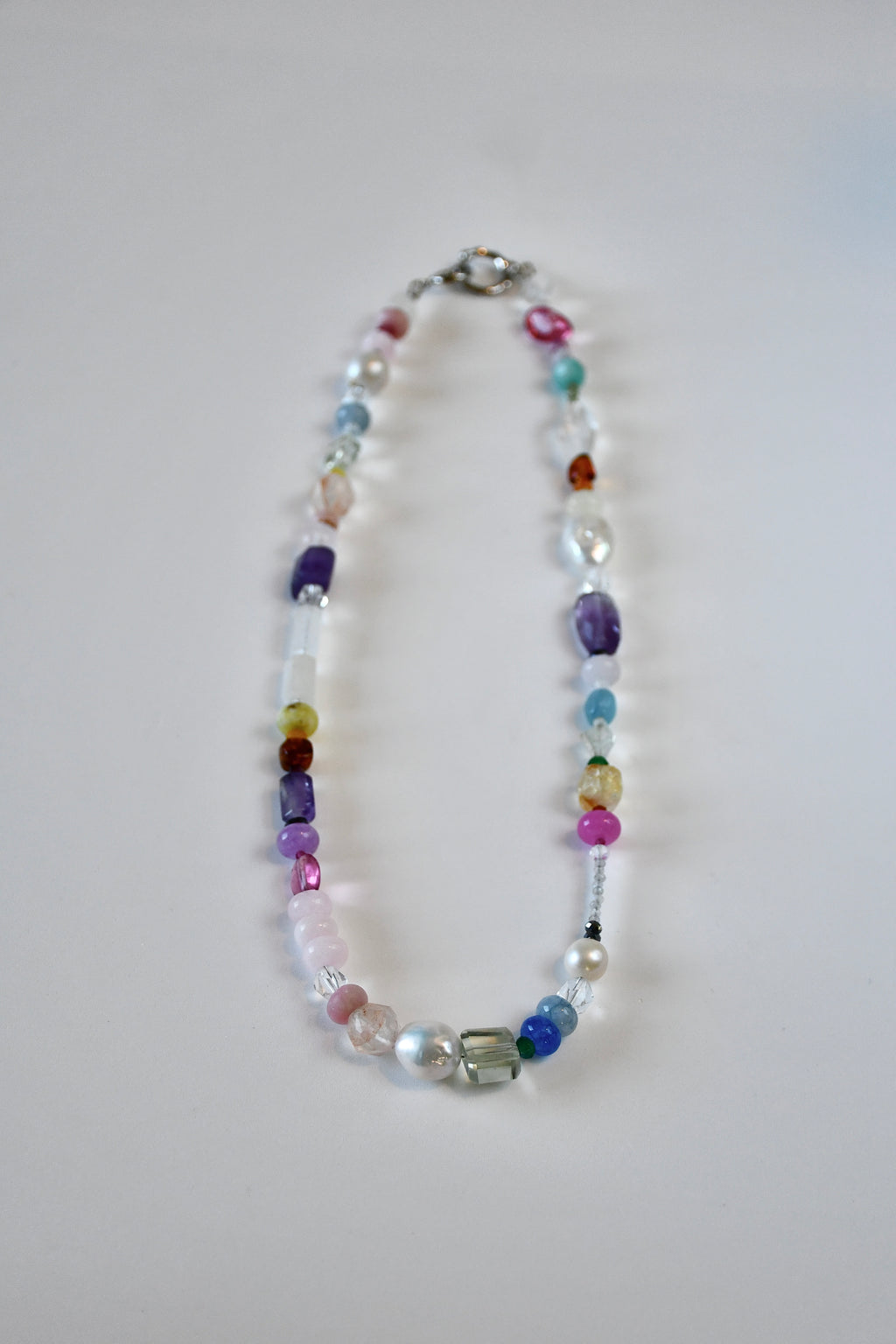 Collana multi pietre preziose e perle d'acqua dolce — Il grande raduno