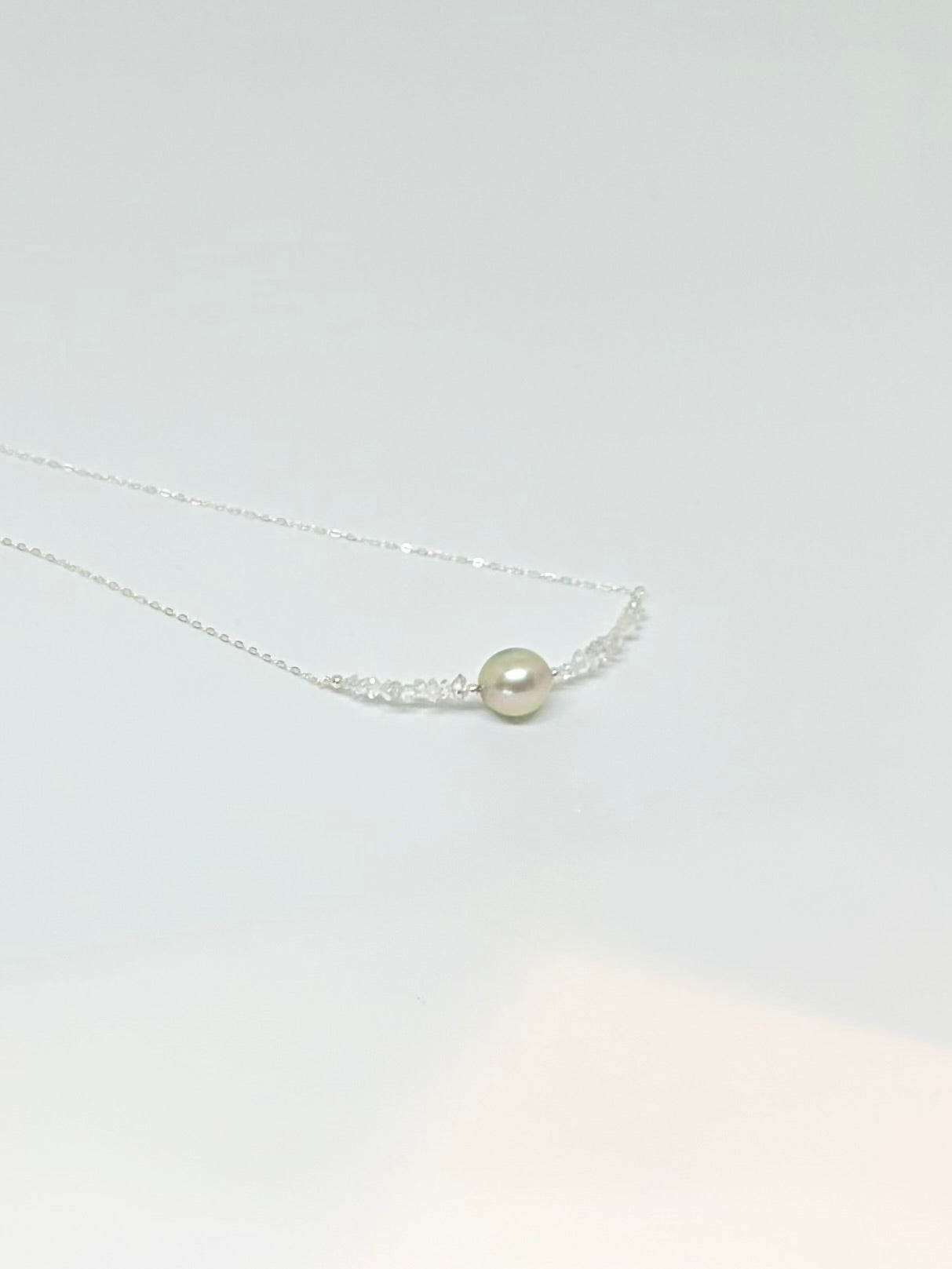 Collier diamant d’Herkimer & perle de Tahiti – Clarté cristalline et profondeur