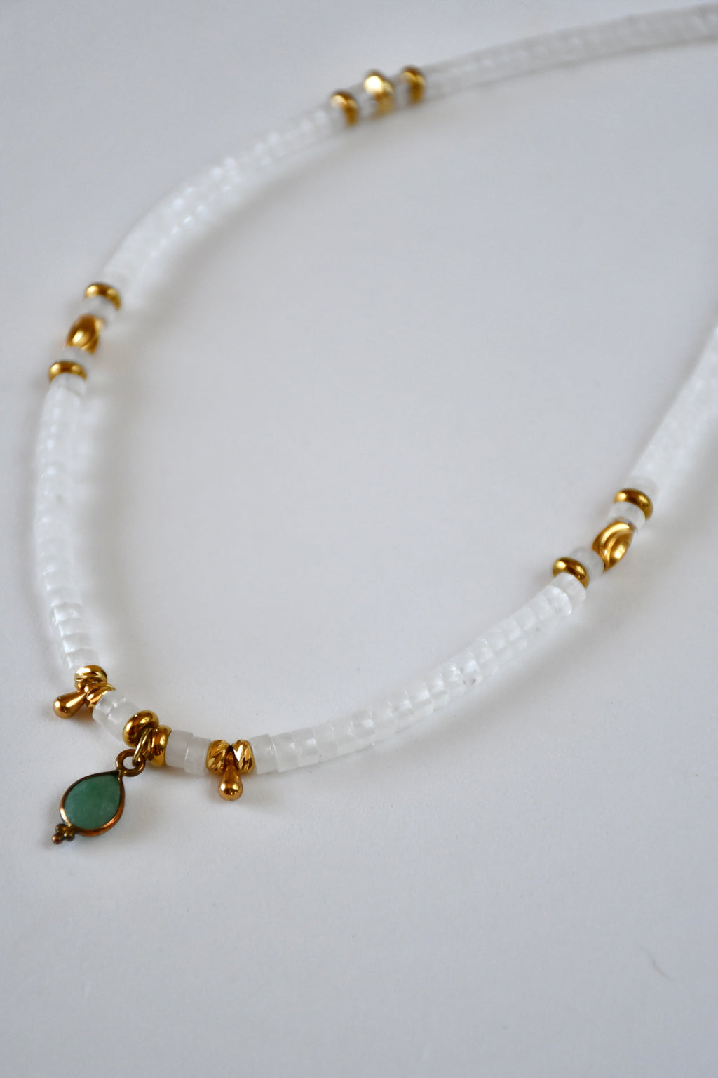 #57 Kette „Klare Ruhe“
Bergkristall und Amazonit