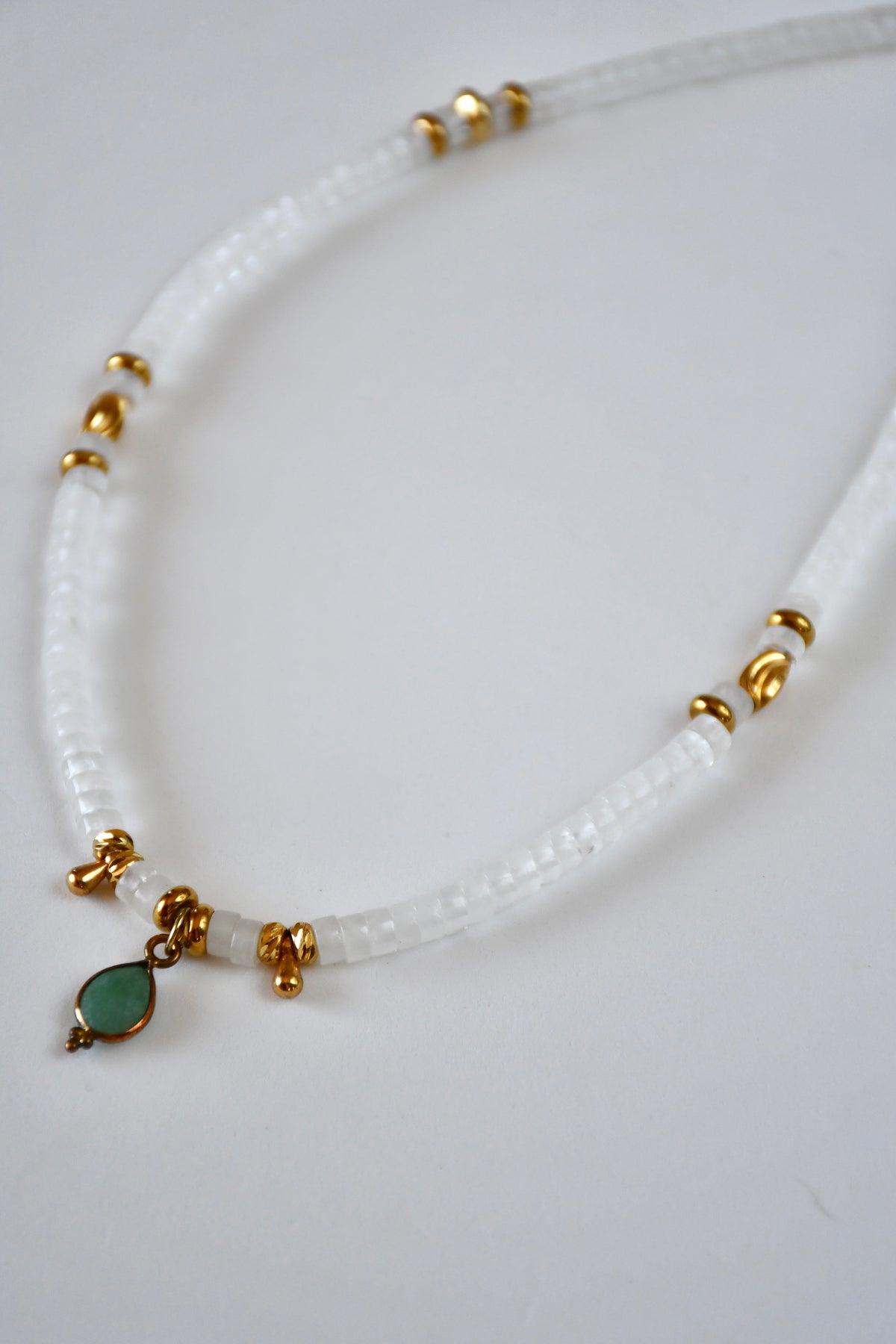 #57 Kette „Klare Ruhe“
Bergkristall und Amazonit