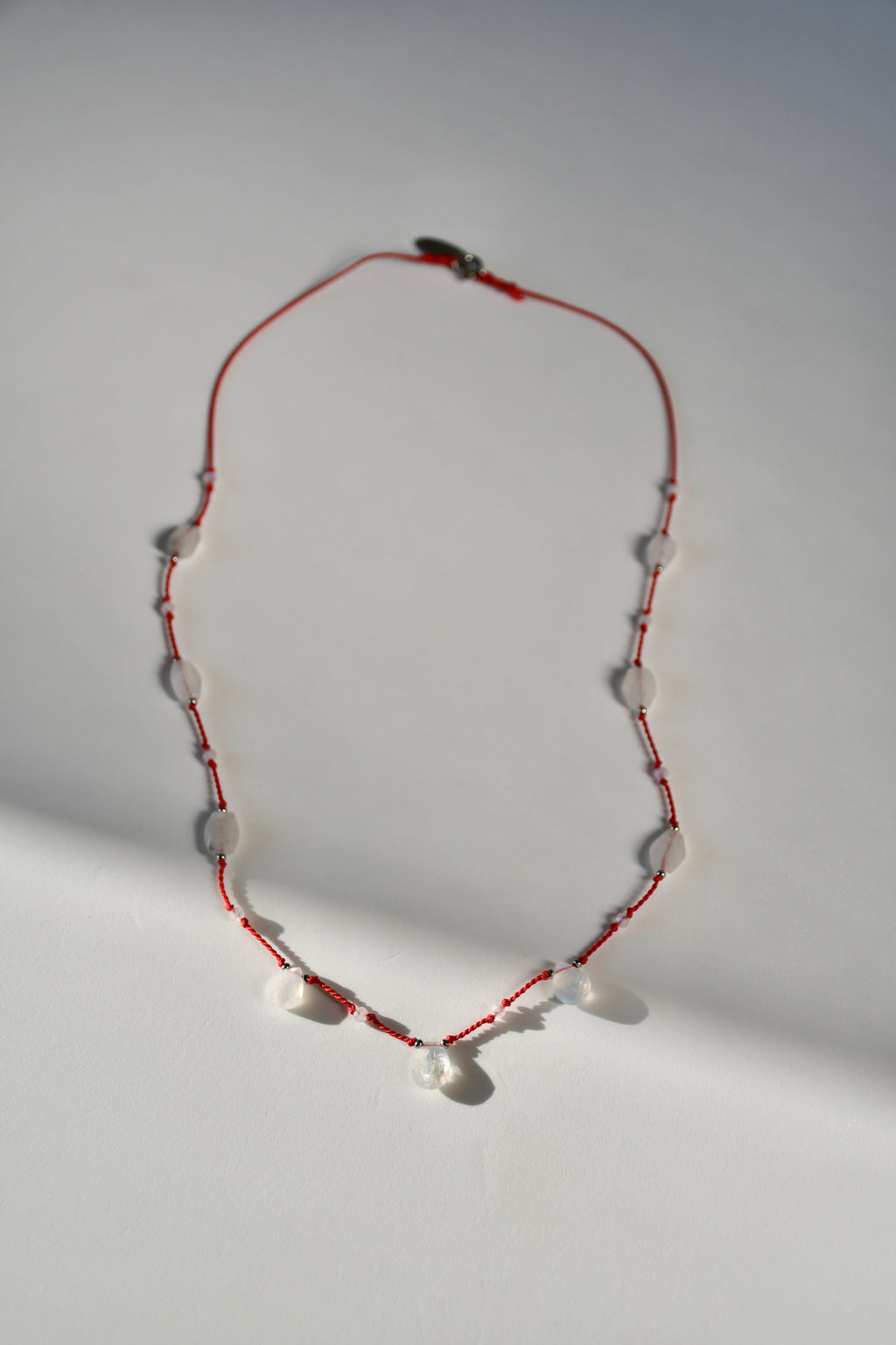 Collier Pierre de lune sur soie