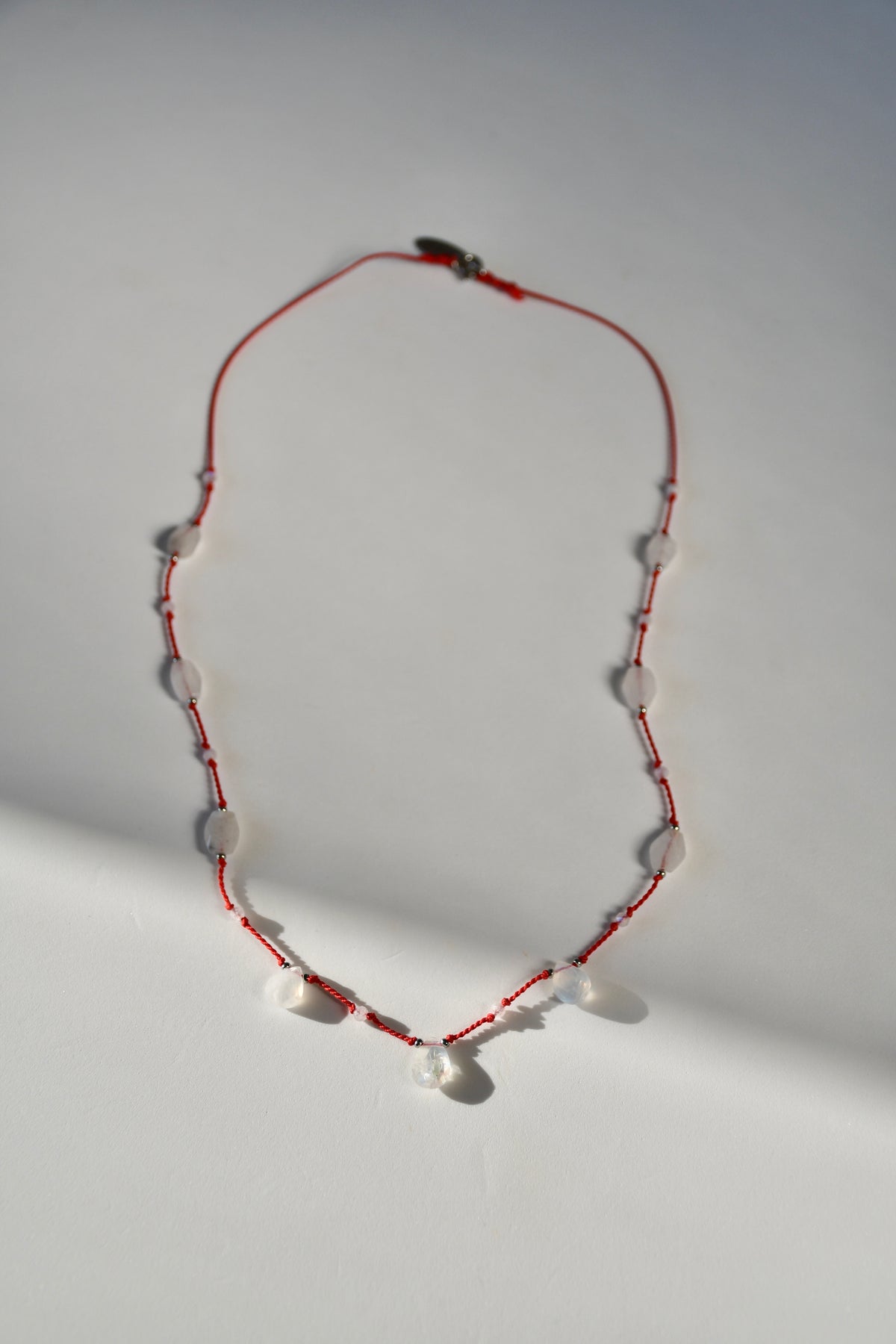 Collier Pierre de lune sur soie