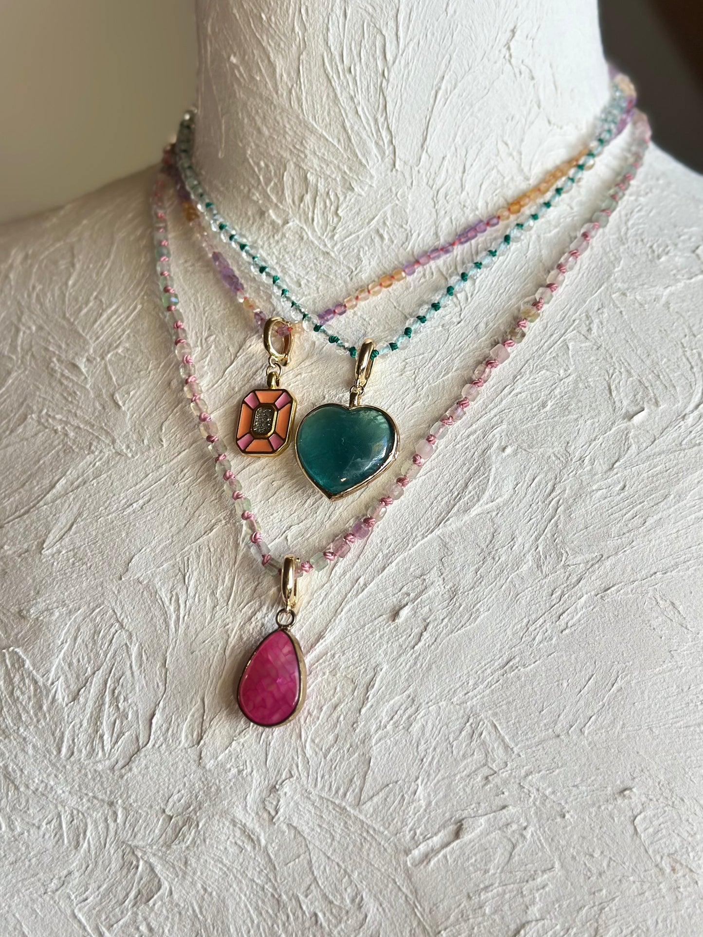 Colliers Améthyste/Citrine & Cristal de roche sur soie – Clarté intérieure & lumière consciente