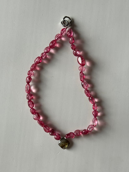 Collier Quartz craquelé & Labradorite — Lumière intérieure et protection subtile
