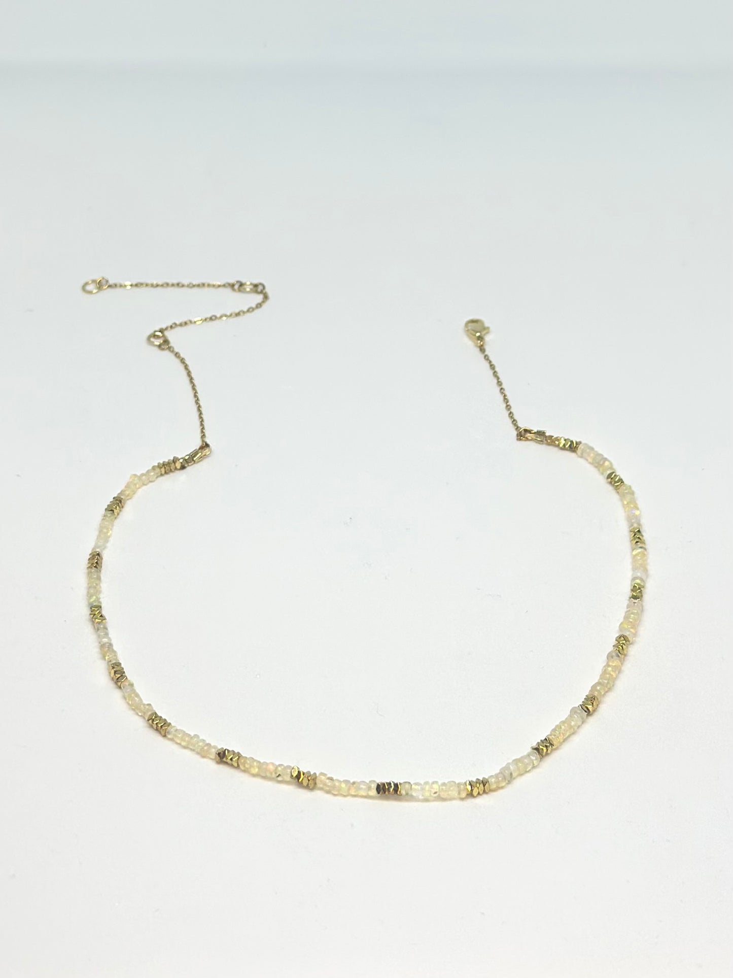 Collier Opale et Hématite - Ancrage lumineux