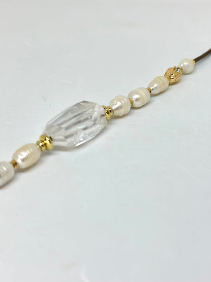 Collier Perles d’eau douce & Cristal de roche double tour