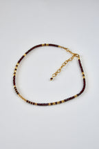 Collier fin Grenat et Hématite – Vitalité et Ancrage