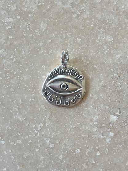 Pendentifs argenté œil, cœurs, coquillages