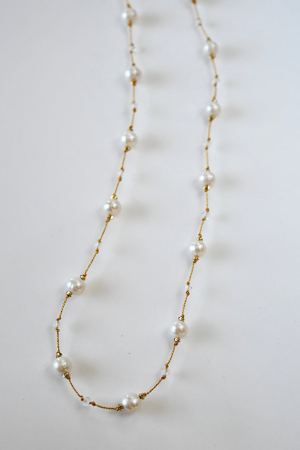 Collier “Cycle de lumière”, 21 perles d’eau douce