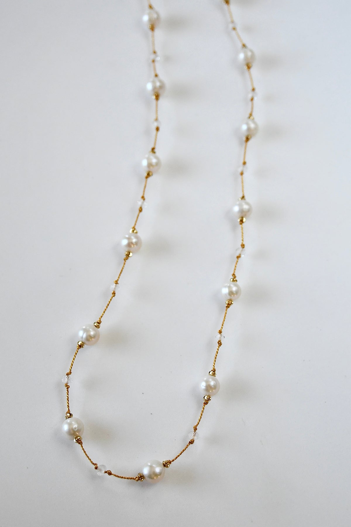 Collier “Cycle de lumière”, 21 perles d’eau douce