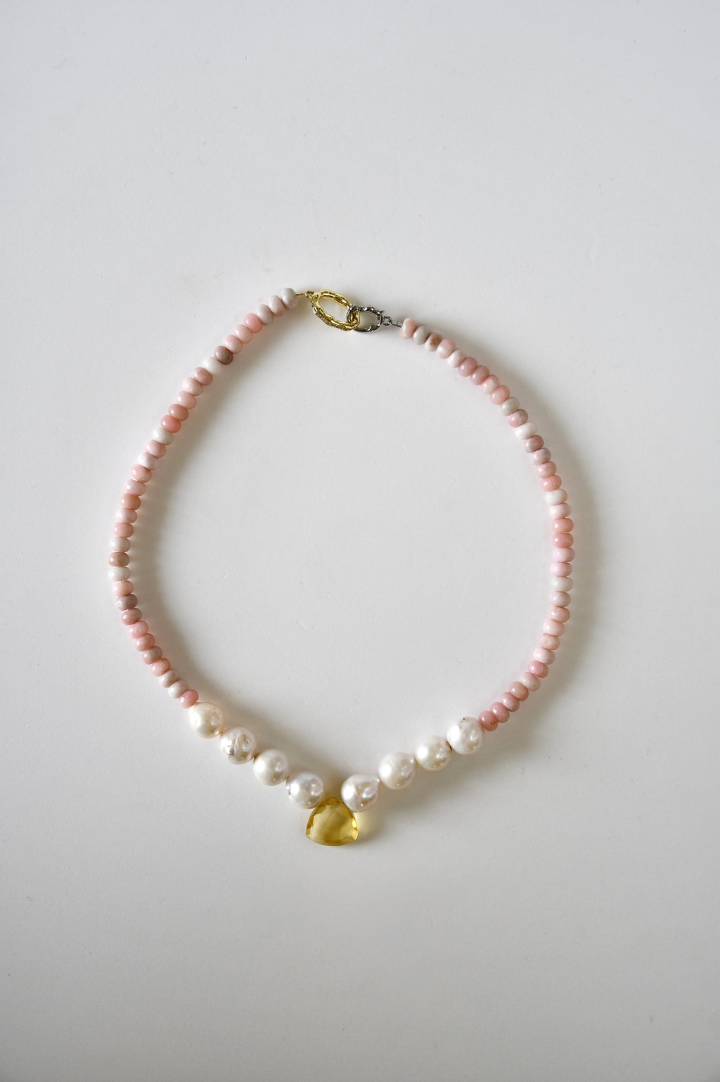 Collier Perles d’eau douce & Opale rose