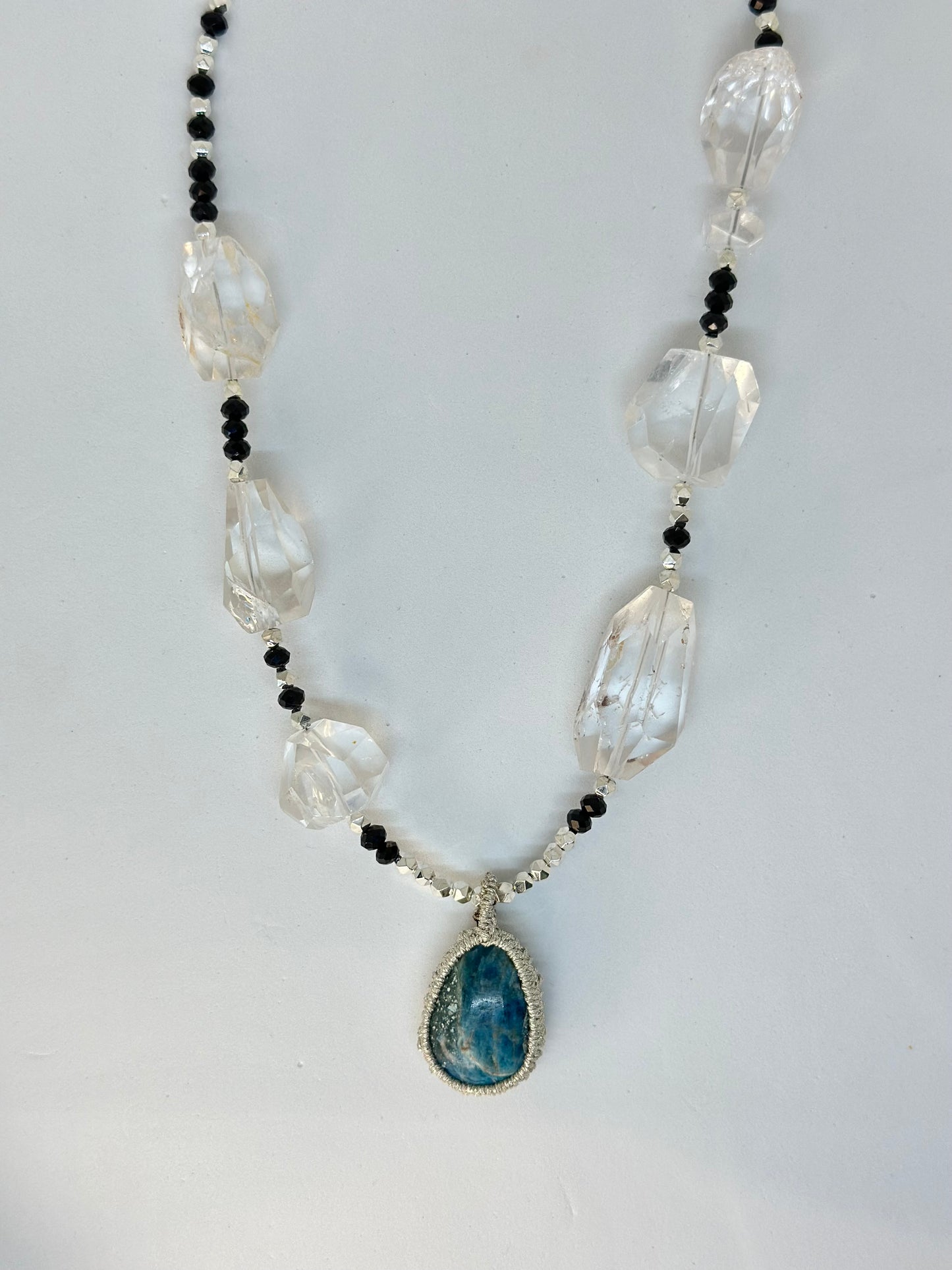 Collier Apatite, Tourmaline, Cristal de roche