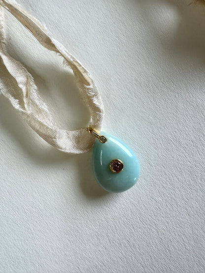 Collier Amazonite sur ruban de soie — La Voix de la Vérité