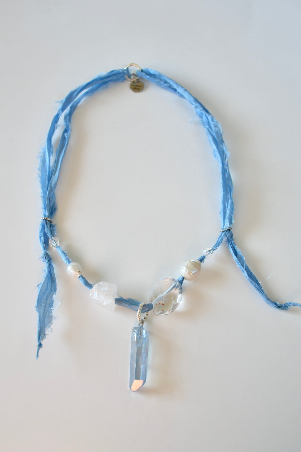 Collier Cristal de roche & Perle sur soie