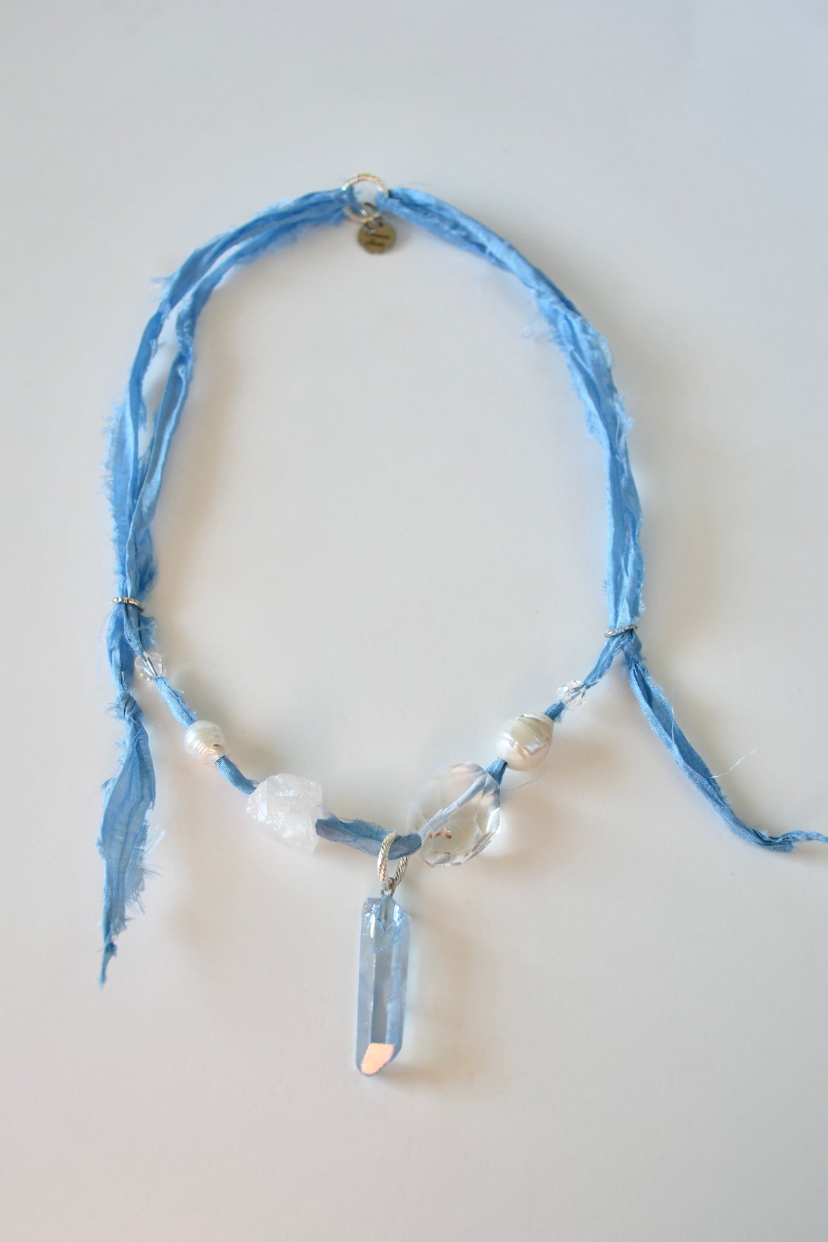 Collier Cristal de roche & Perle sur soie