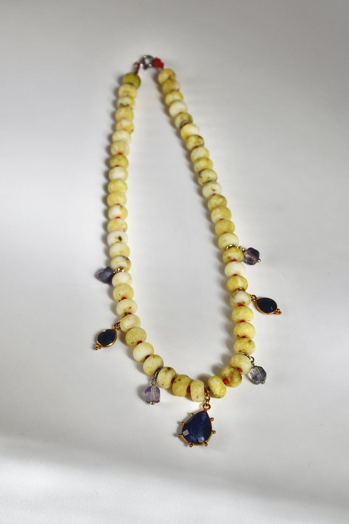 Collier Charms Tuquoise jaune & Lapis Lazuli