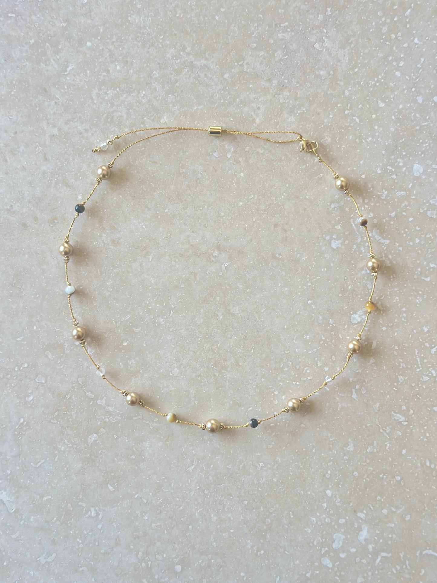 Collier perles Shell du pacifique dorée