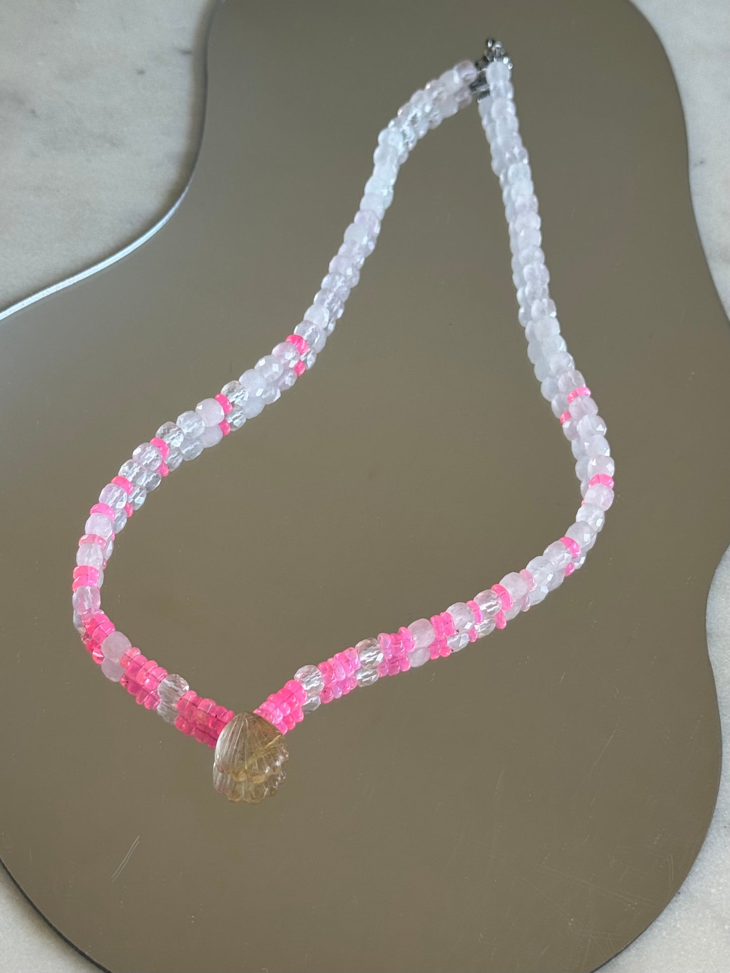 Collier Opale Éthiopienne, Quartz Rutile & Quartz Rose — Les fils de lumière
