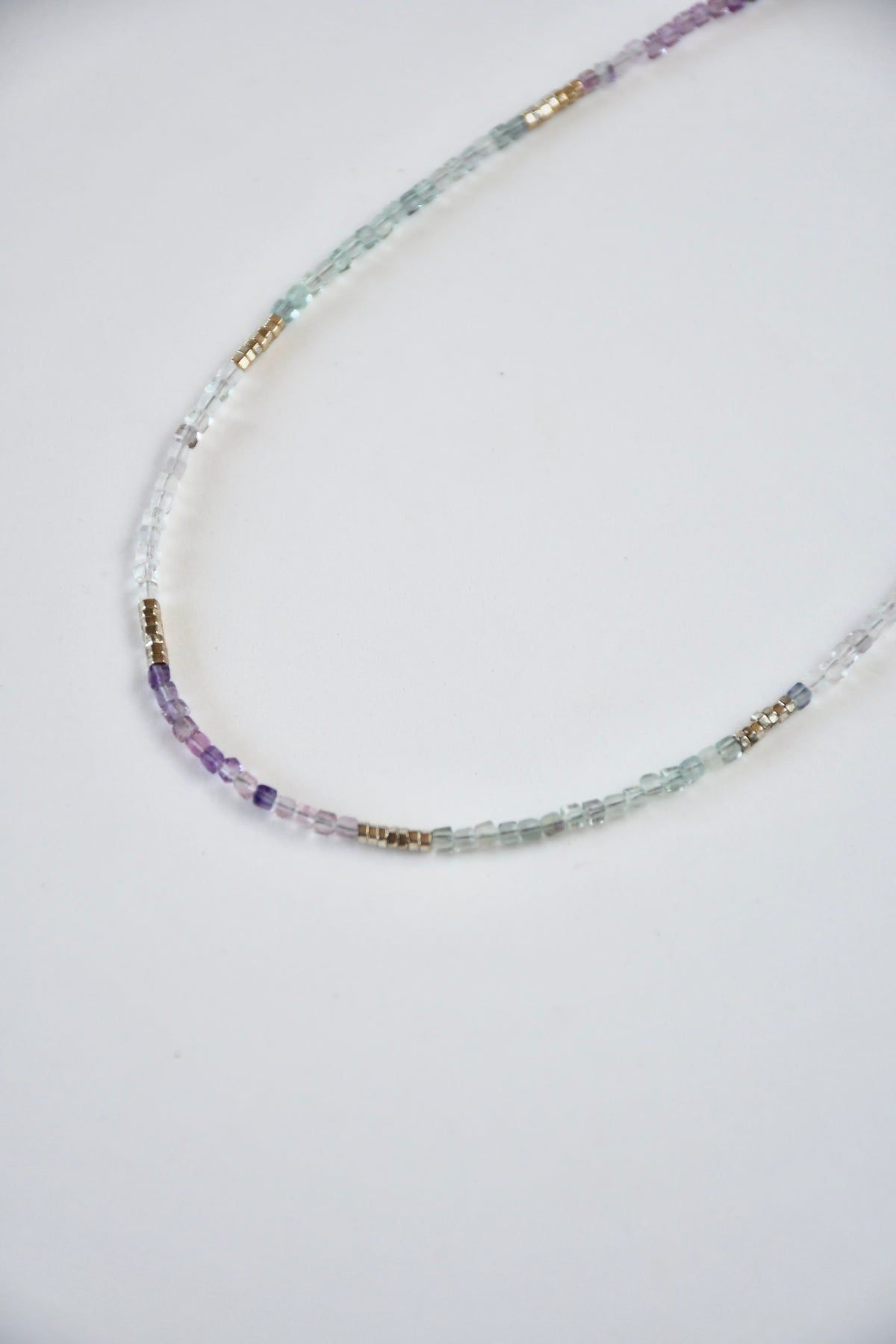Collier fin Fluorite — Clarté intérieur