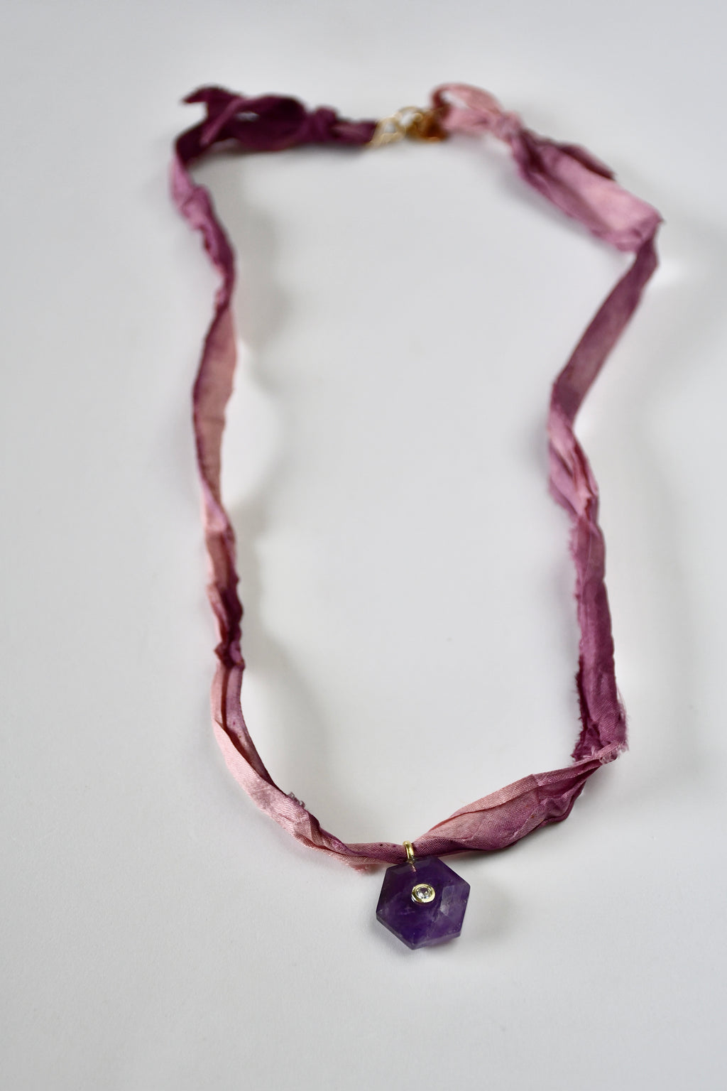 Collier Améthyste sur ruban de soie — L’Éveil Spirituel