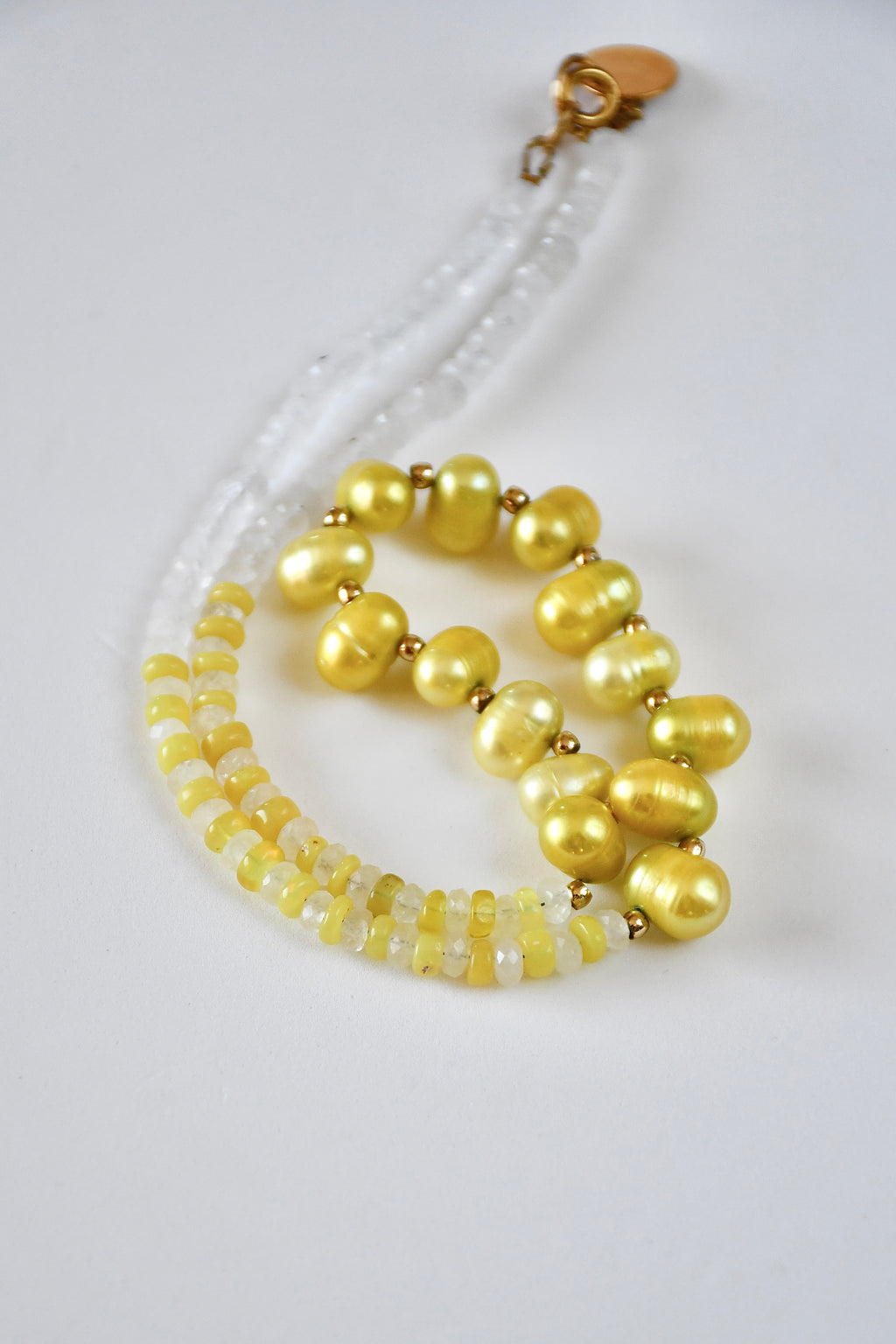 Collier Opale Éthiopienne, Perles d’eau douce & Cristal de roche