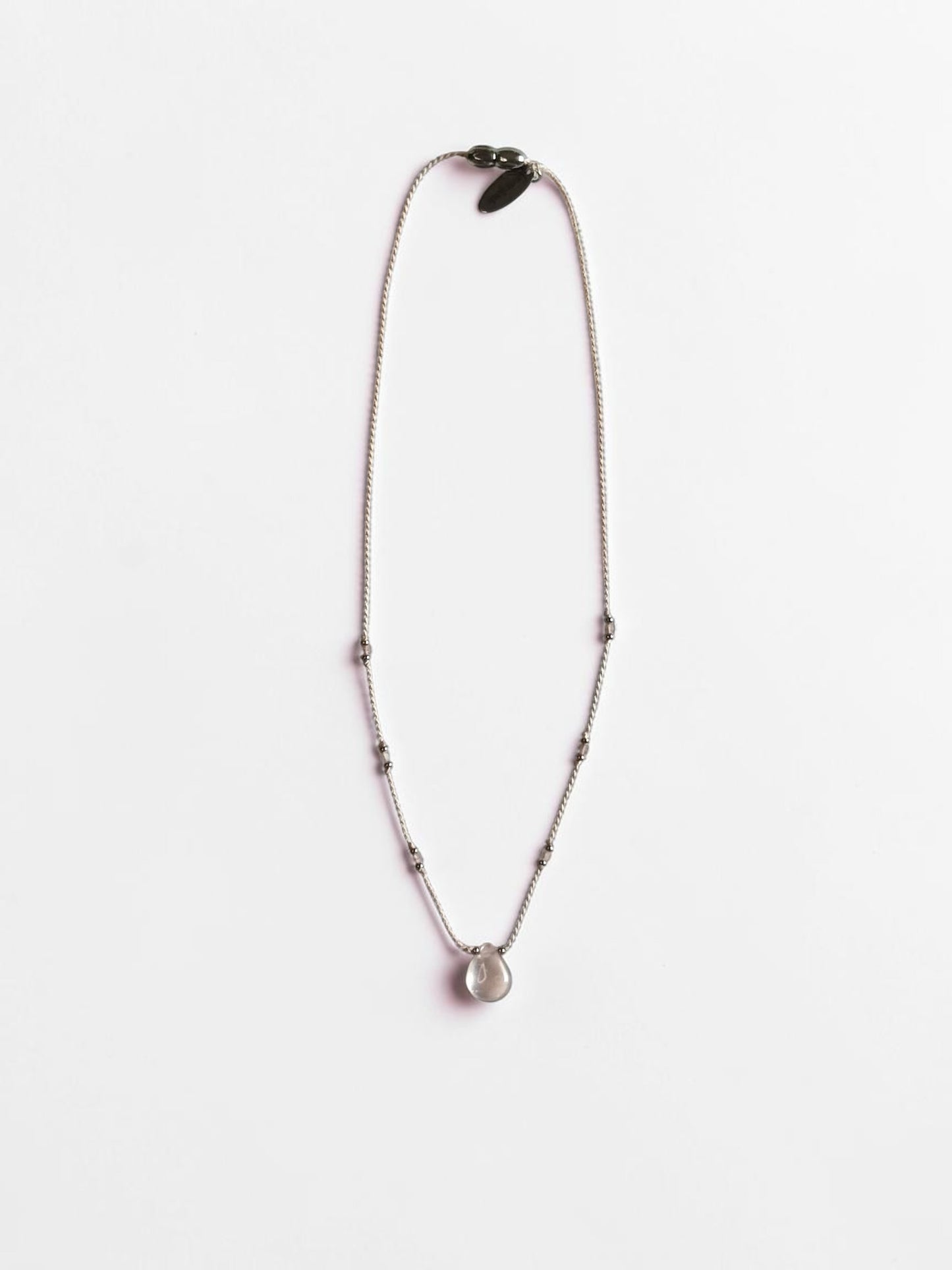 Collier Quartz rose sur soie
