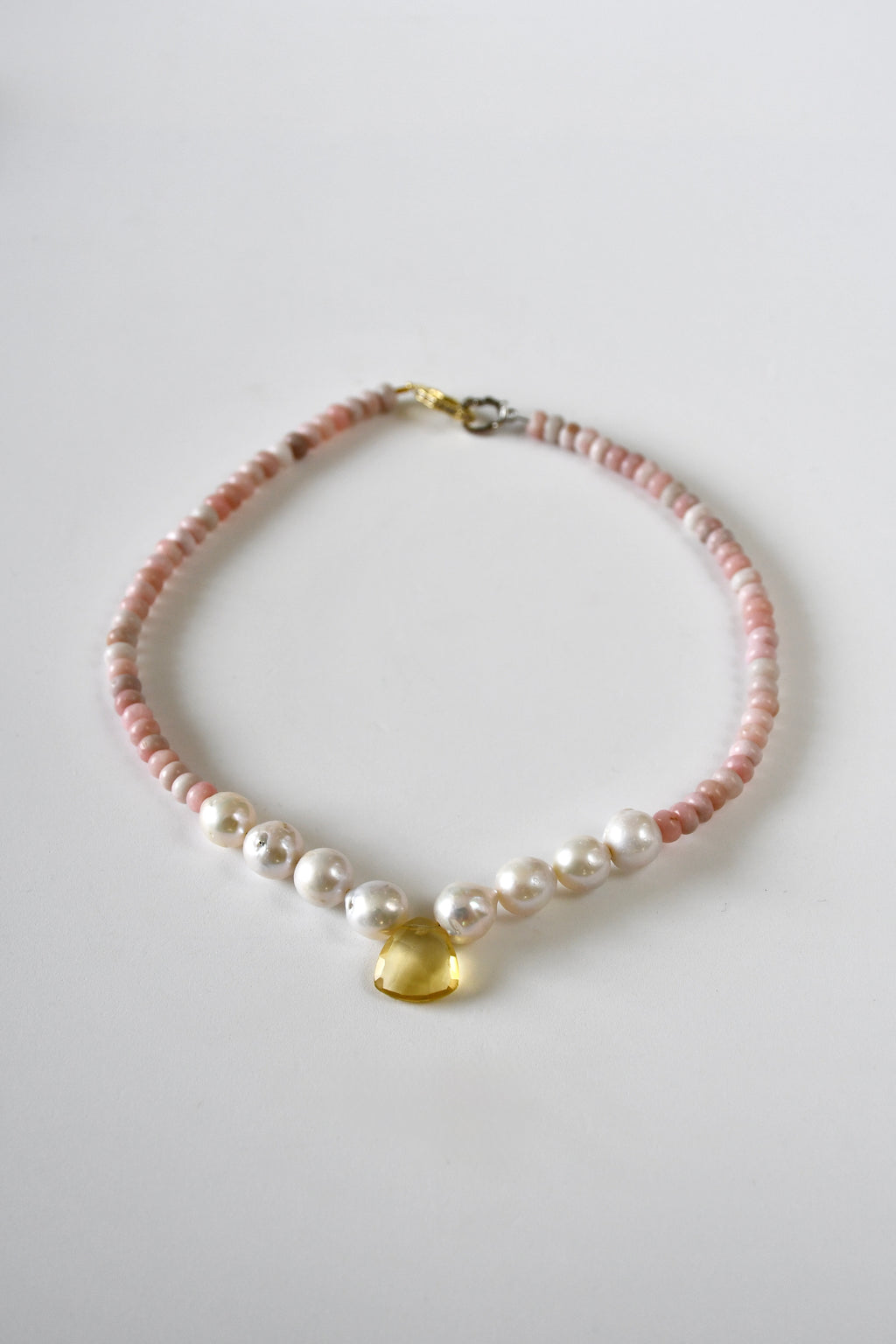 Collier Perles d’eau douce & Opale rose
