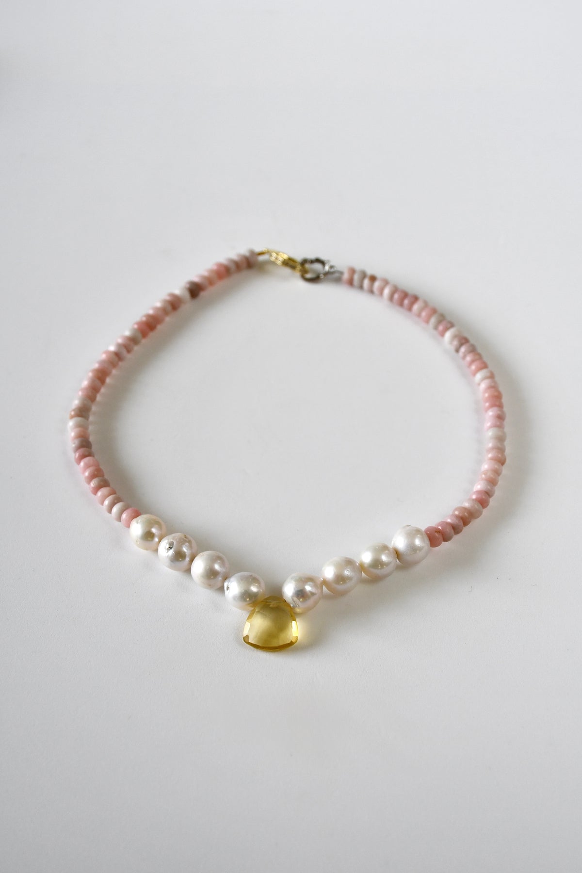 Collier Perles d’eau douce & Opale rose