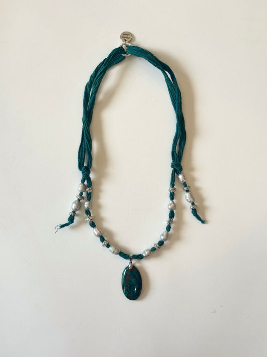 Collier Chrysocolle azurite & Perles d’eau douce