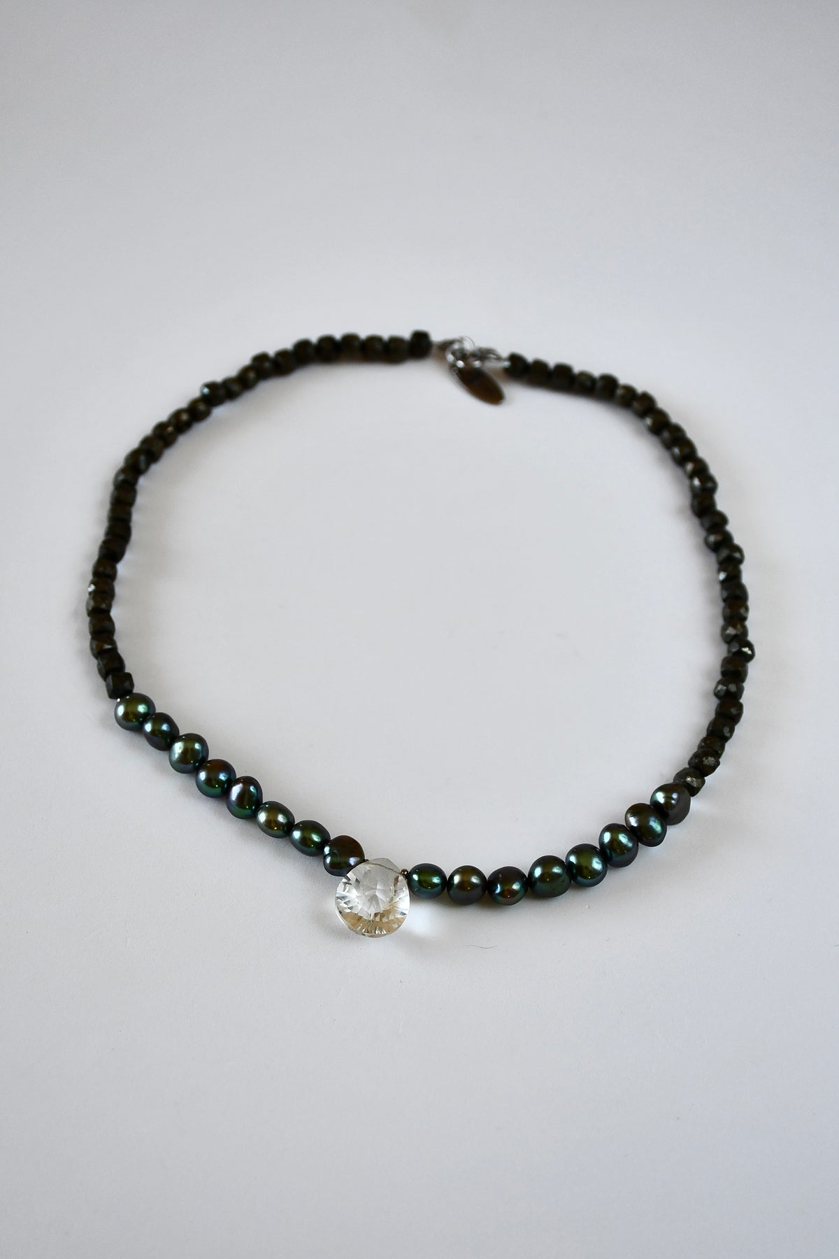 Collier perles d’eau douce, Cristal de roche & Pyrite