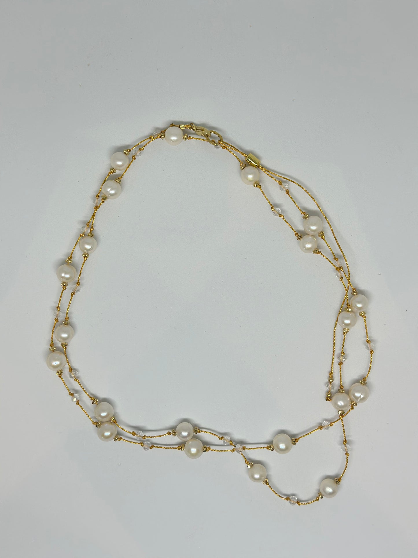 Collier “Cycle de lumière”, 21 perles de culture, doré, à porter en double ou en sautoir