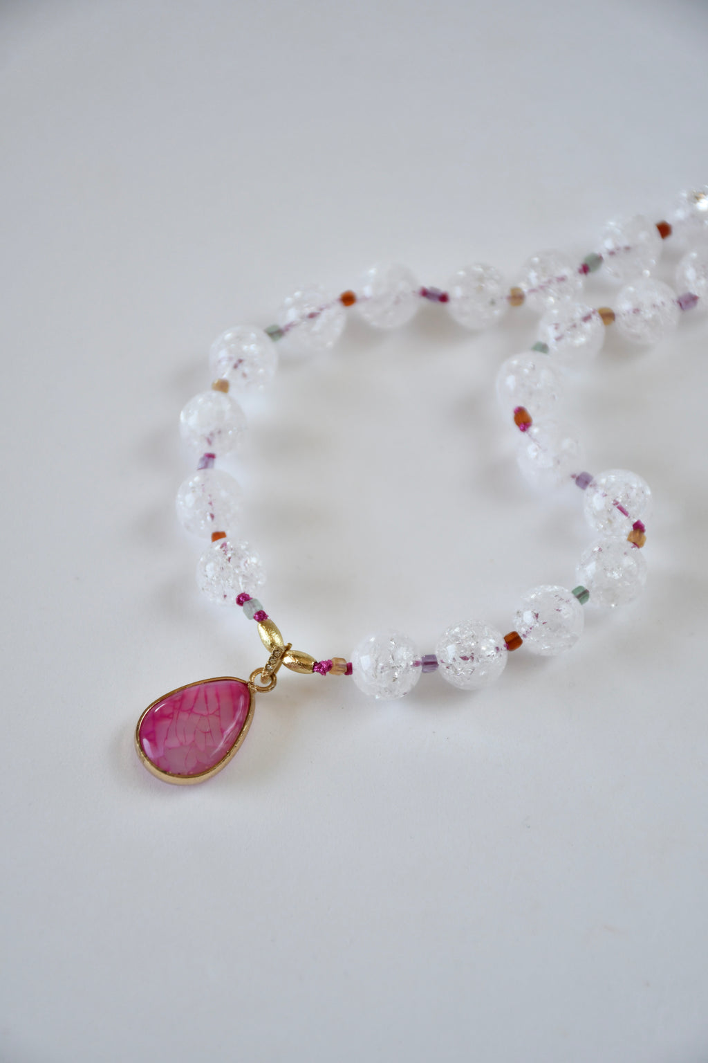 Collier Quartz Craquelé, Agate & MultiQuartz — Stabilité, Clarté & Harmonie