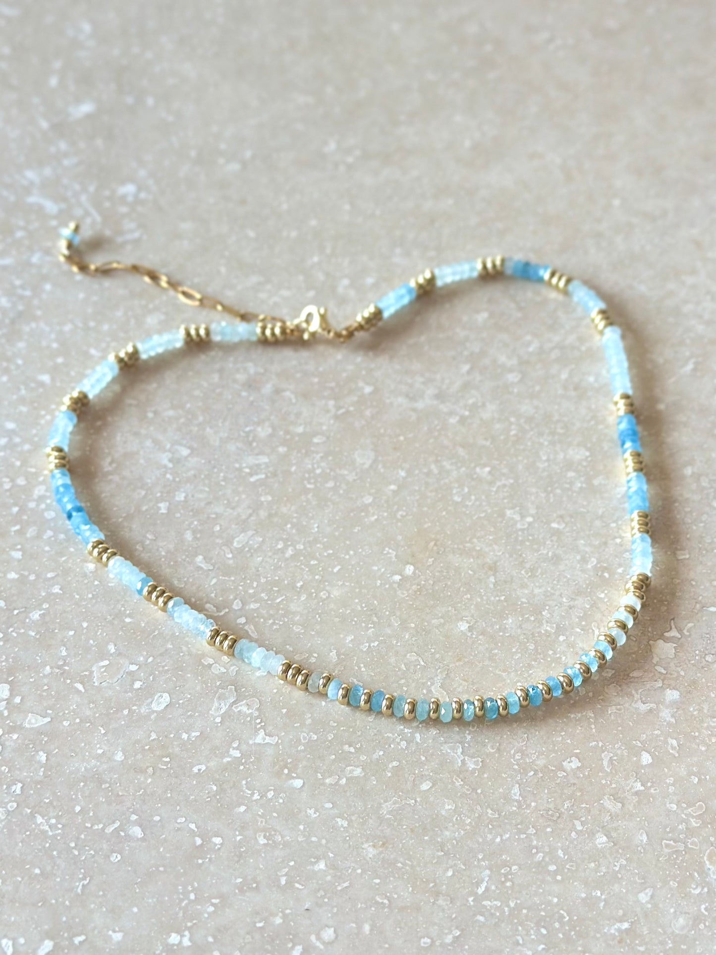 Colliers Aigue-marine – Sérénité et Communication