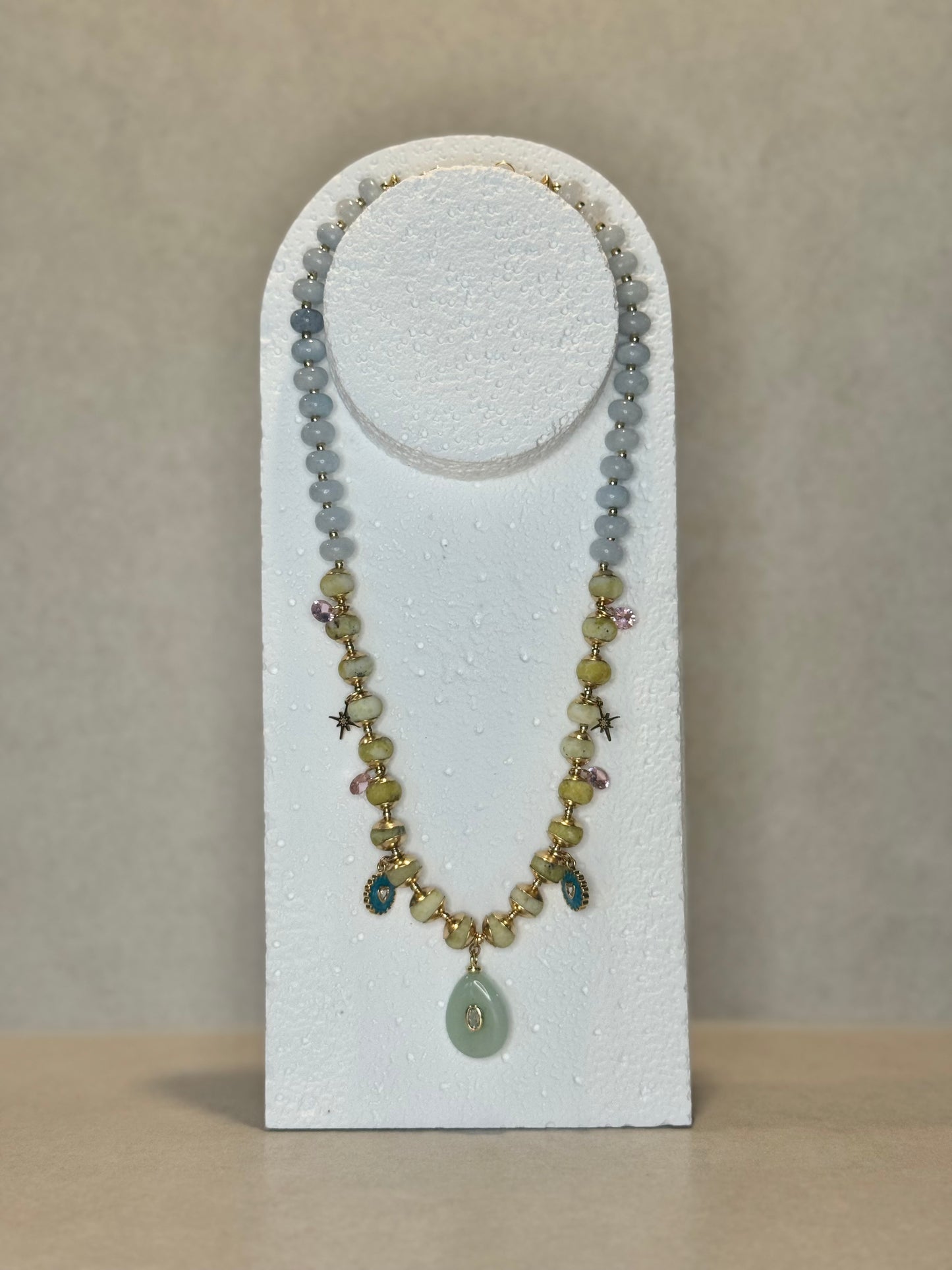 Collier Charms, Turquoise Jaune & Jade — L’ancrage de la sagesse