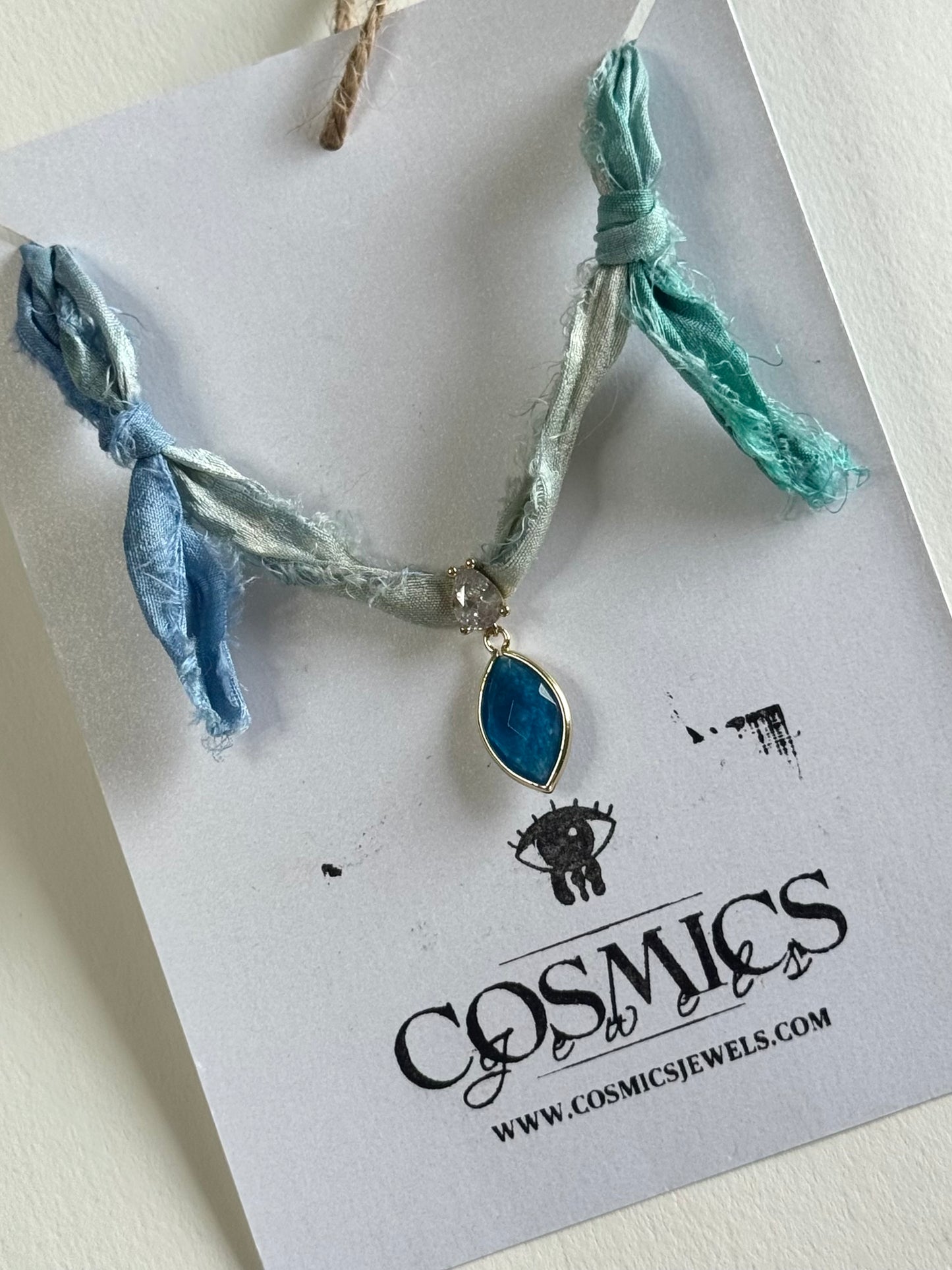 Collier Apatite sur ruban de soie — L’Éveil de la Volonté
